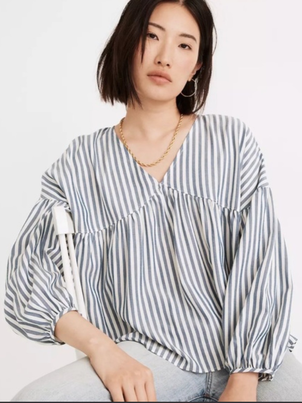 Striped V-Neck Top - Blue/White- Sz XL